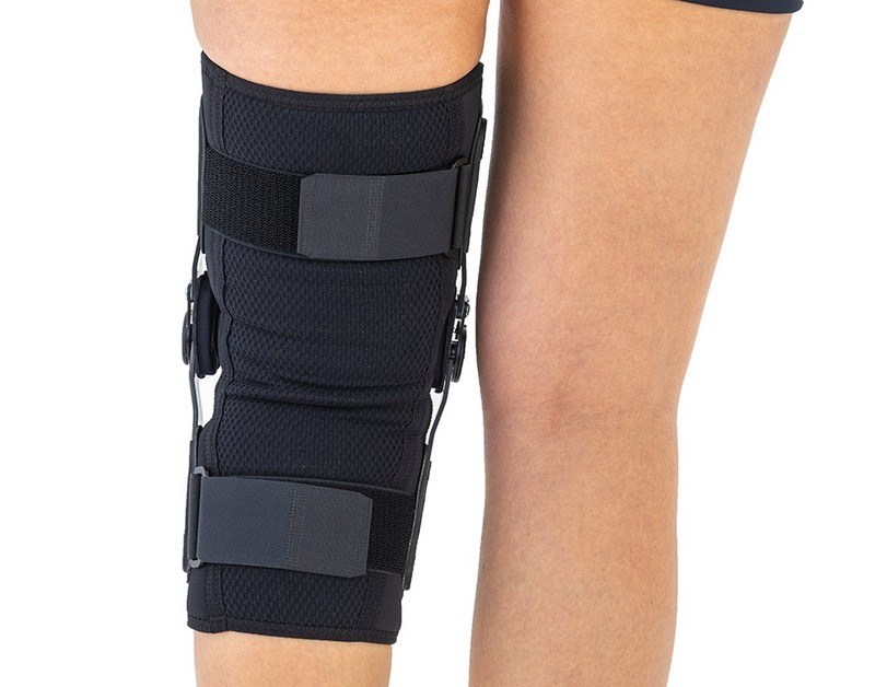 ORTEZA STAWU KOLANOWEGO Z REGULACJĄ ZAKRESU RUCHOMOŚCI CO 15 STOPNI REH4MAT AM-OSK-Z/1R-01